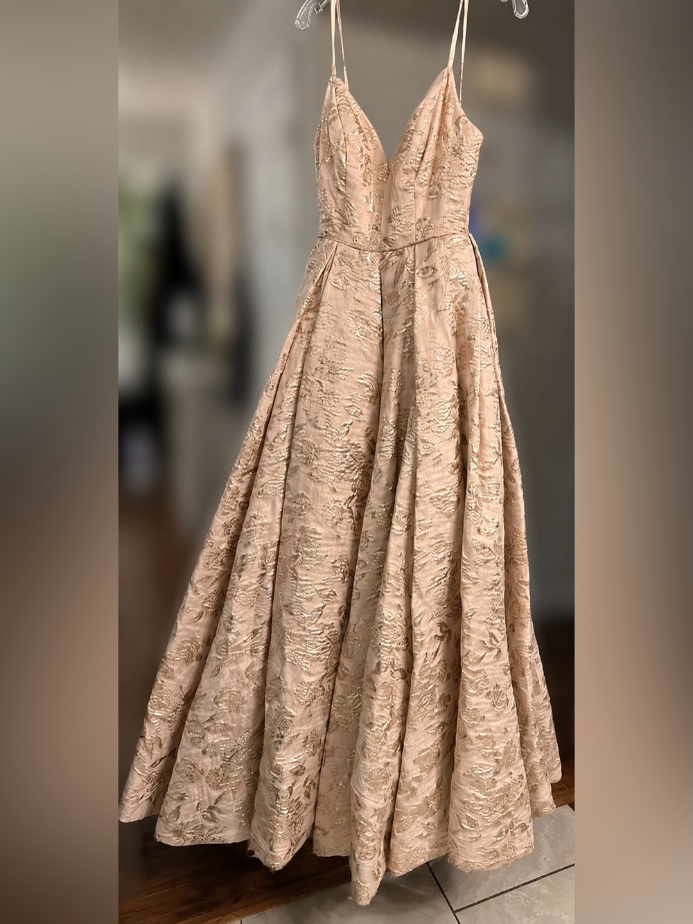 Tarik Ediz Metallic Floral Jacquard Ball Gown Blush Gold Size 4 Couture